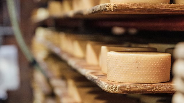 Käse der Gstaader Alpen