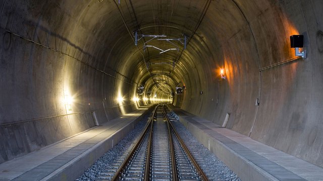 Führung Lötschberg-Basistunnel