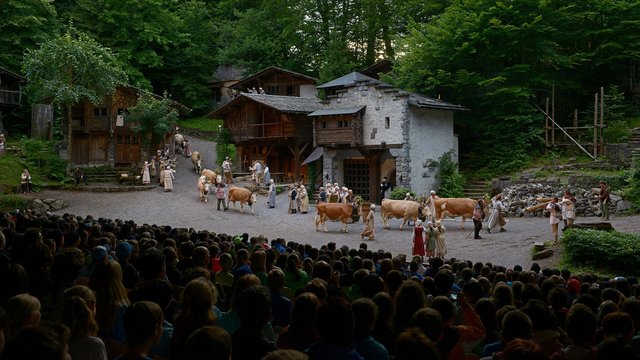 Tell Freilichtspiele Interlaken, Ferienregion Interlaken
