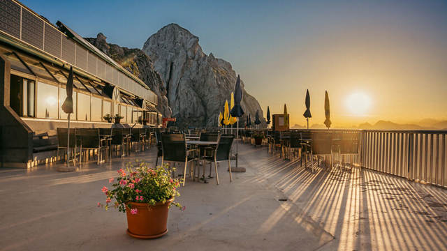 Sonnenaufgangs-Brunch in La Videmanette