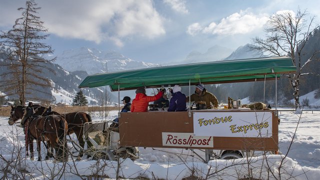 Le carrosse à fondue à la Lenk