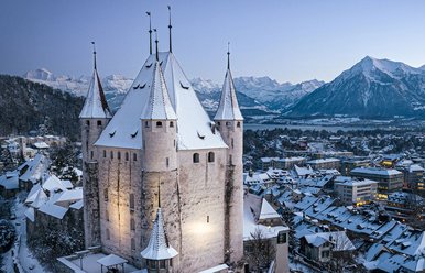 Schloss Thun, Ferienregion Interlaken