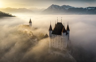 Schloss Thun, Ferienregion Interlaken