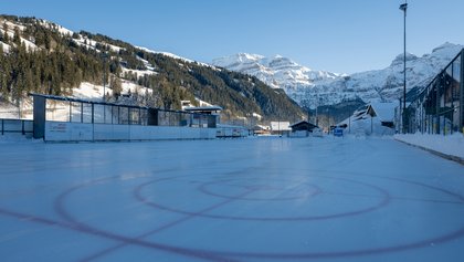 Eisbahn Lenk, Adelboden-Lenk-Kandersteg