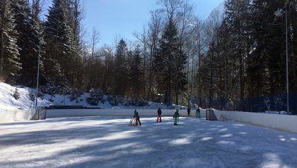 Natureisbahn Eymaetteli im Kiental, Adelboden-Lenk-Kandersteg