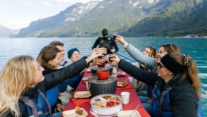 Schoggi-Fondue Float auf dem Brienzersee, Jungfrau Region