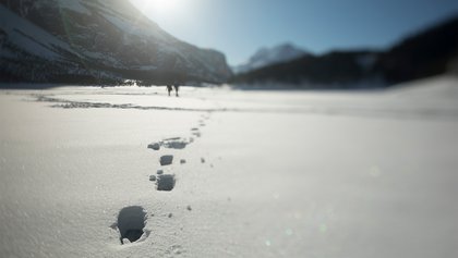 Oeschinensee Fussabdruck Winter, Adelboden-Lenk-Kandersteg